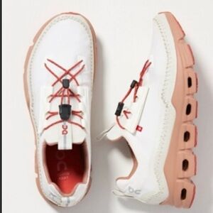 On Cloudaway Sneakers Ice/ Chilli